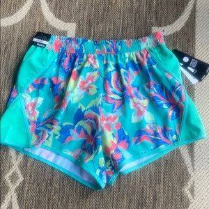 Zelos tropical shorts